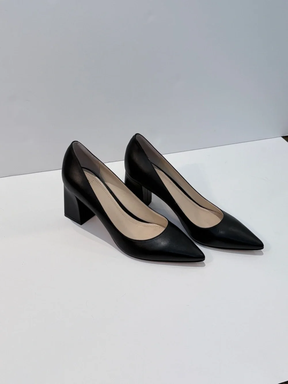 Marc Fisher Black Pointed-Toe Leather Pumps - Picture 7 of 8
